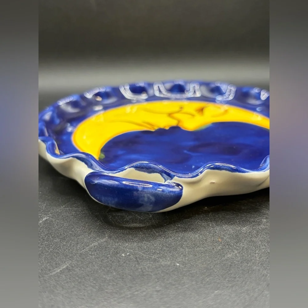 Vietri Hand Painted Italian Pottery Celestial Resting Moon Scalloped Edge Plate